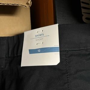 Old Navy size 12 black chino shorts 5” inseam